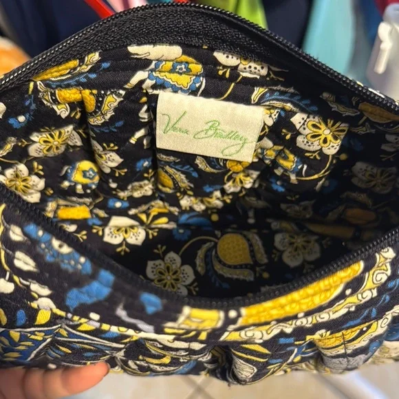 Vera Bradley Women's Floral Crossbody Bag - Black and Yellow - Picture 2 of 3